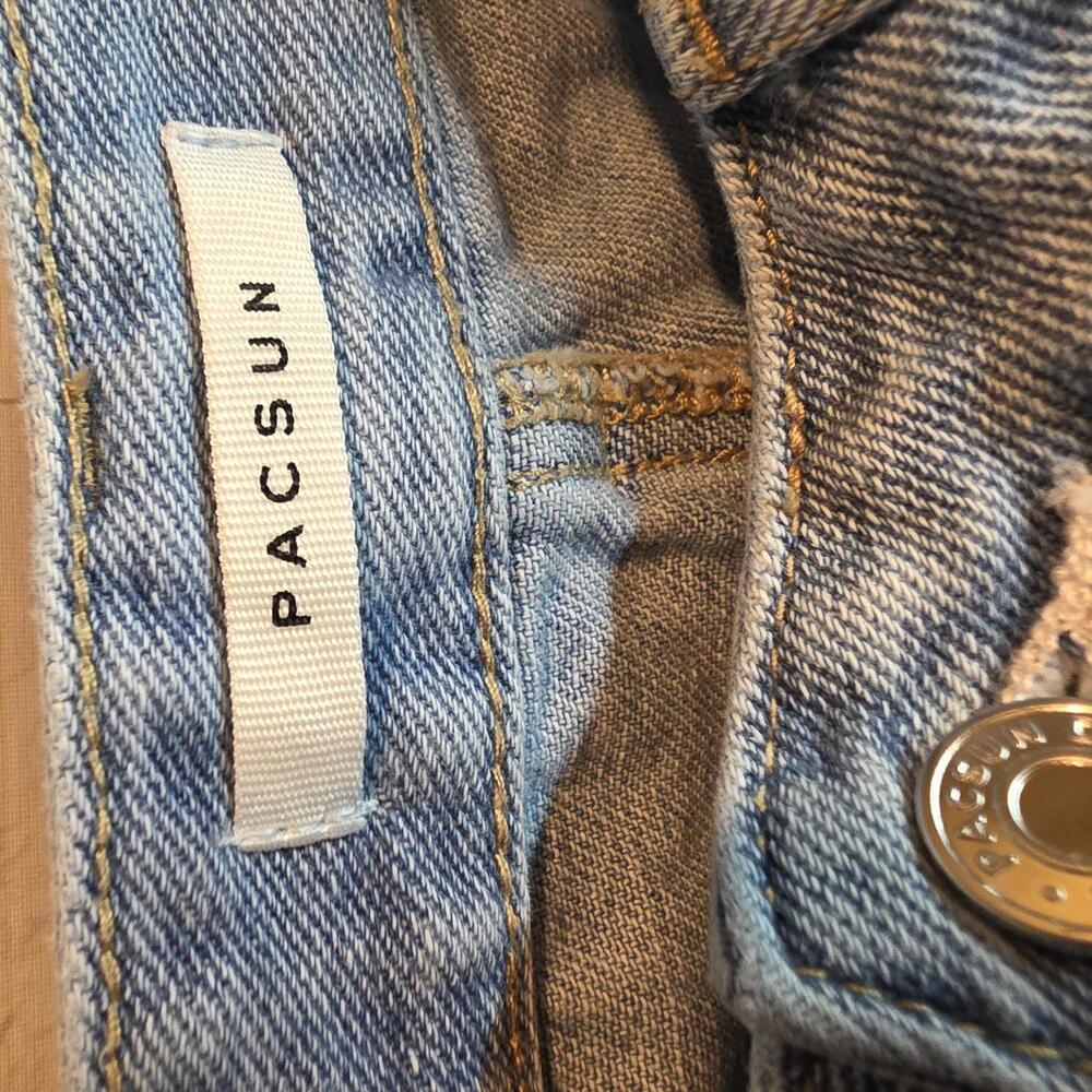 PacSun Distressed Shorts - Picture 2 of 4